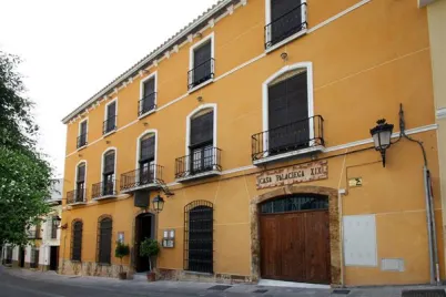 Fachada de la Casa Palacio de los Joya en Berja